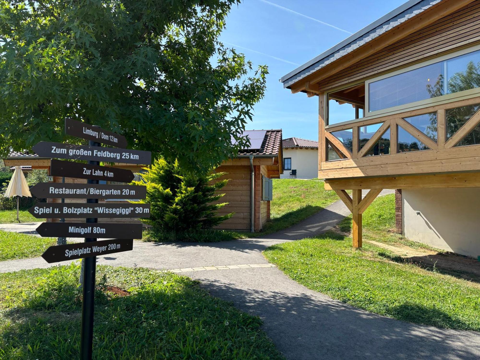 Carolinger Huettendorf Weyer Exterior photo